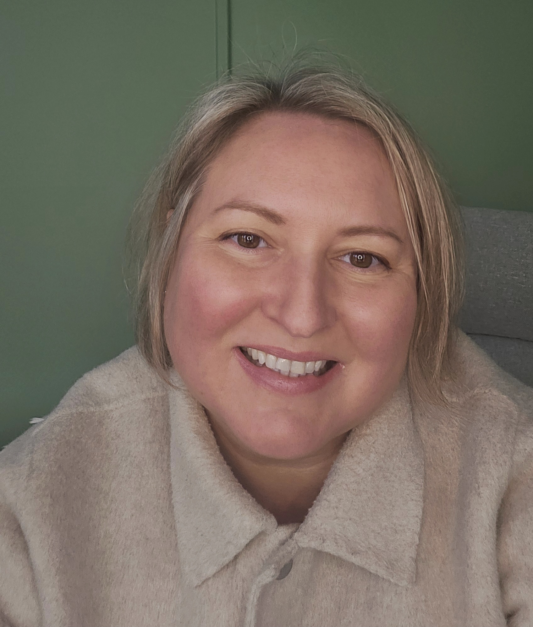 Ashleigh Johnson, National Counselling and Psychotherapy Society (NCPS) therapist in Dorking