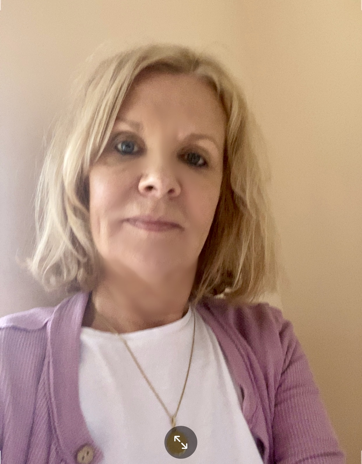 Lynn Garbutt – Online Couples Therapist