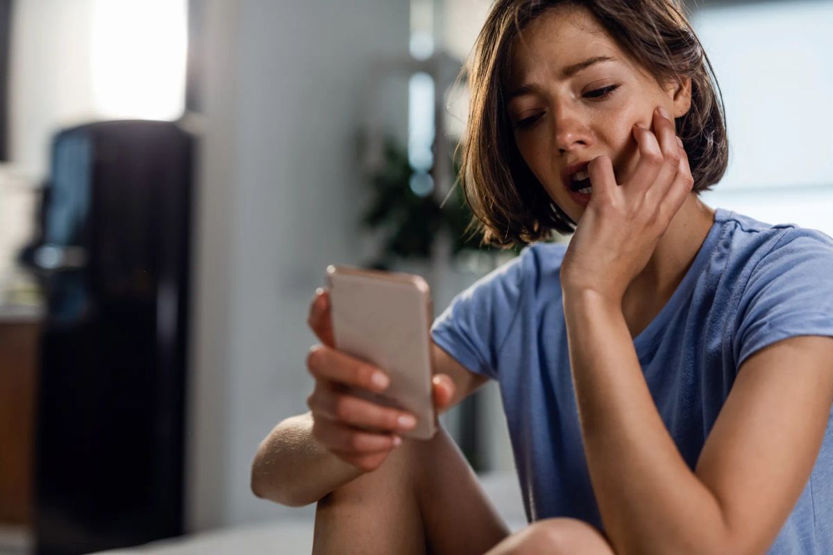 Why Your Mind Always Jumps to the Worst-Case Scenario