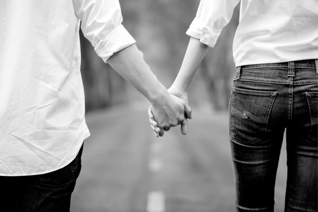 Online Couple Therapy Steps To Feel Close
